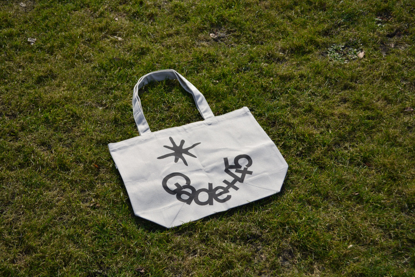 Large Shopper Gade+45 (Circul Star Logo)